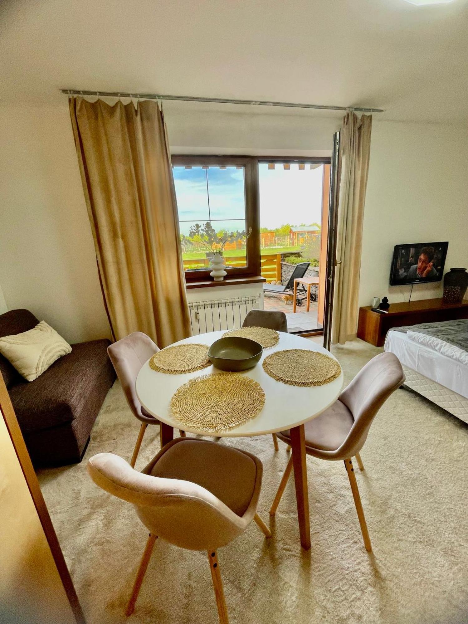 ולקה לומניקה Apartment Jenny- Stunning View Of High Tatras מראה חיצוני תמונה